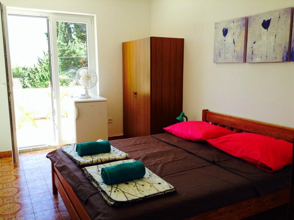 Guest House Perfect Location Бол Екстериор снимка